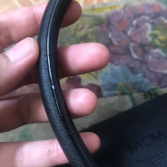 Authentic mcm small bag - Picture 13 of 16